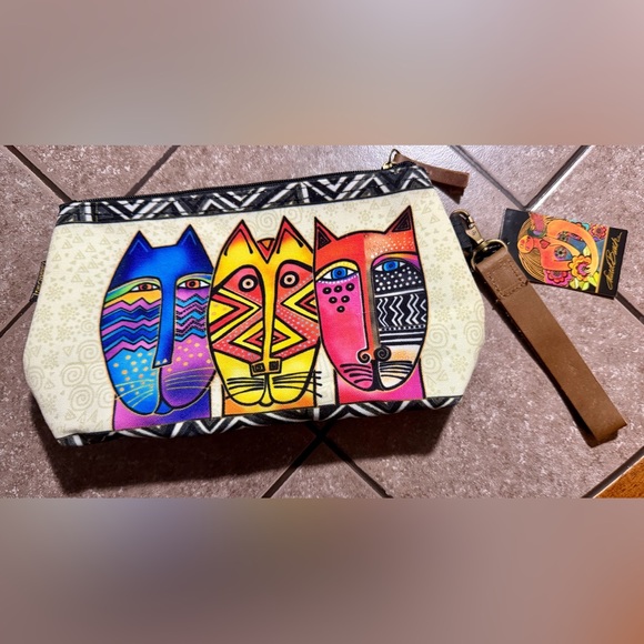 Laurel Burch Handbags - NWT Laurel Burch Cosmetic Bag Pouch Wristlet